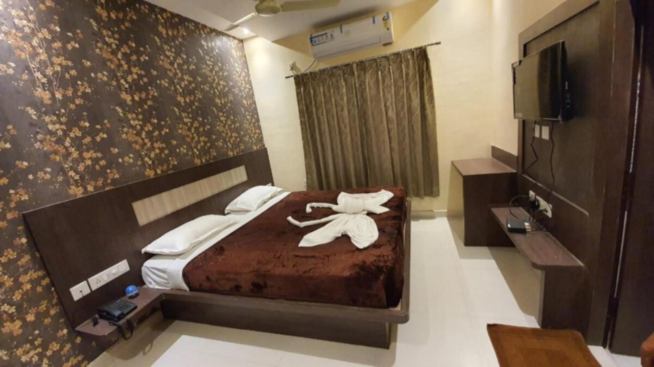 Hotel Home Town Near Golden Beach Puri Official Eksteriør bilde