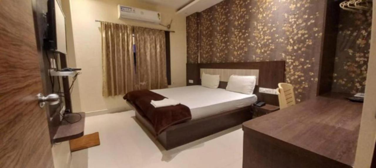 Hotel Home Town Near Golden Beach Puri Official Eksteriør bilde