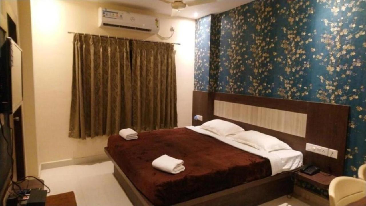 Hotel Home Town Near Golden Beach Puri Official Eksteriør bilde